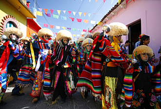 parade de parachicos au Chiapas