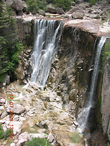 cascade de Cus&aacute;rar&eacute;