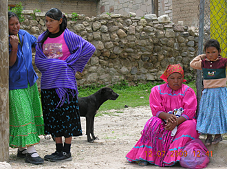 habit de f&ecirc;tes &agrave; Cus&aacute;rar&eacute; (Creel) 