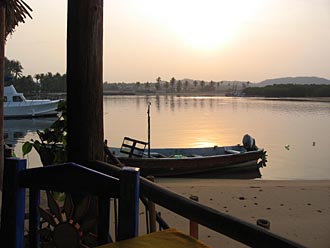Barra de Navidad sur la costalegre