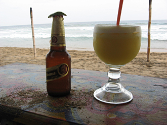 sur la plage Zipolite &agrave;  Puerto Angel (&eacute;tat d'Oaxca, Mexique)
