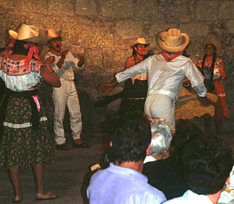 groupe folklorique de San Crist&oacute;bal de las Casas