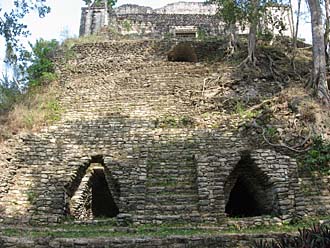 chambres mortuaires &agrave; Dzibanch&eacute;