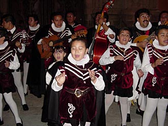 groupe de jeunes callejoneadas
