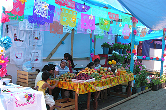 stands pendant la f&ecirc;te du G&eacute;ranium