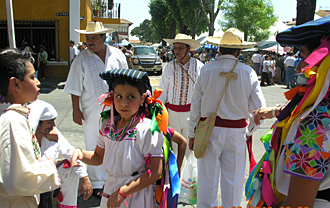 fin du d&eacute;fil&eacute; de uruapan