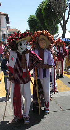 fin du d&eacute;fil&eacute; de uruapan