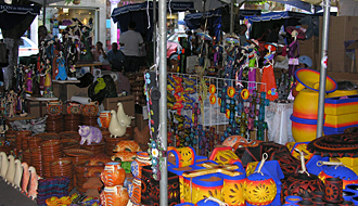 march&eacute; artisanal de Uruapan