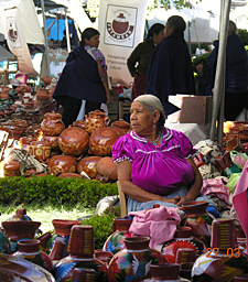 march&eacute; artisanal de Uruapan
