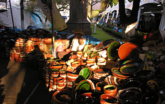 march&eacute; artisanal de Uruapan