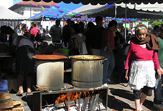 march&eacute; artisanal de Uruapan