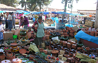 march&eacute; artisanal &agrave; tzintzuntzan