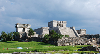 vue sur "El Castillo" &agrave; Tulum