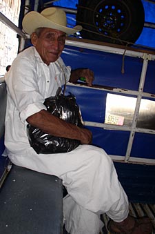 indiens Nahuatl &agrave; Cuetzal&aacute;n (Mexique)