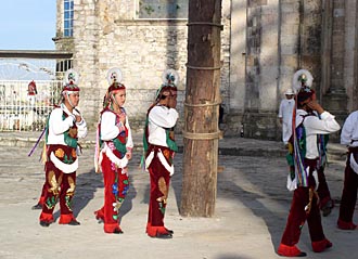 les Voladores à Puebla