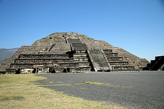 pyramide de la lune &agrave; Teotihuac&aacute;n