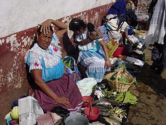 vente de poissons dans la rue &agrave; P&aacute;tzcuaro