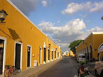 diff&eacute;rentes vues d'Izamal (Yucat&aacute;n, Mexique)