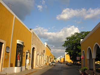 diff&eacute;rentes vues d'Izamal (Yucat&aacute;n, Mexique)