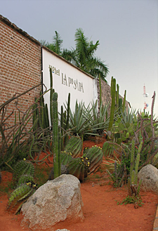 entrée de l'hôtel La Posada