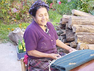 vendeuse indienne d'artisanat du Mexique