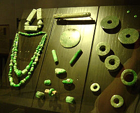 jade, en provenance de la Tombe VII à Oaxaca (Mexique)