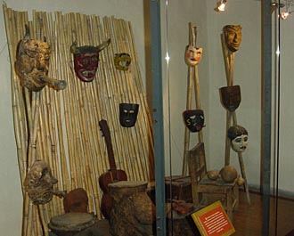 masques au musée régional à Oaxaca (Mexique)