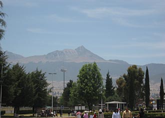 Nevado de Toluca vu du centre culturel Mexiquense à Toluca